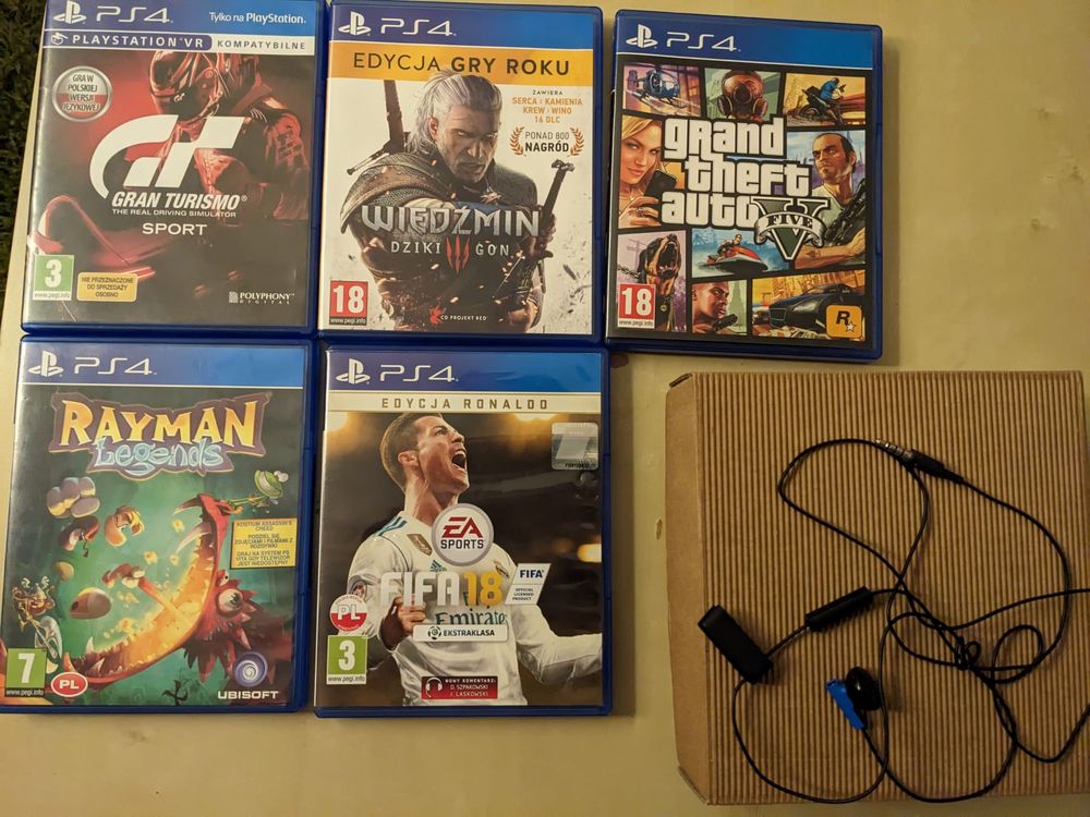 Ps4 Slim 1TB +2 pady + 5 gry i sluchawki