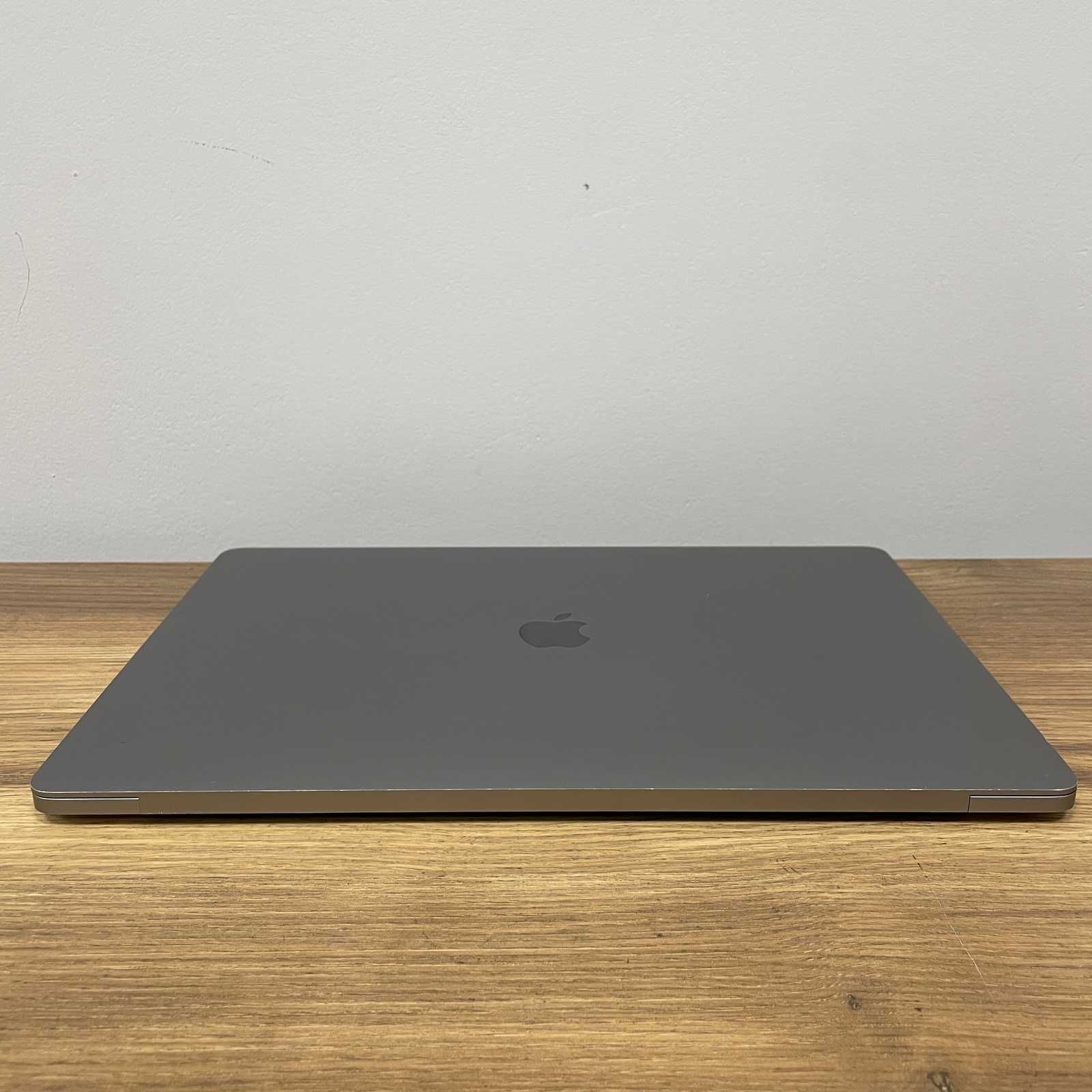 Apple MacBook Pro 16" A2141 16 GB 512 GB SSD Pro 5300M 4GB Klasa A-