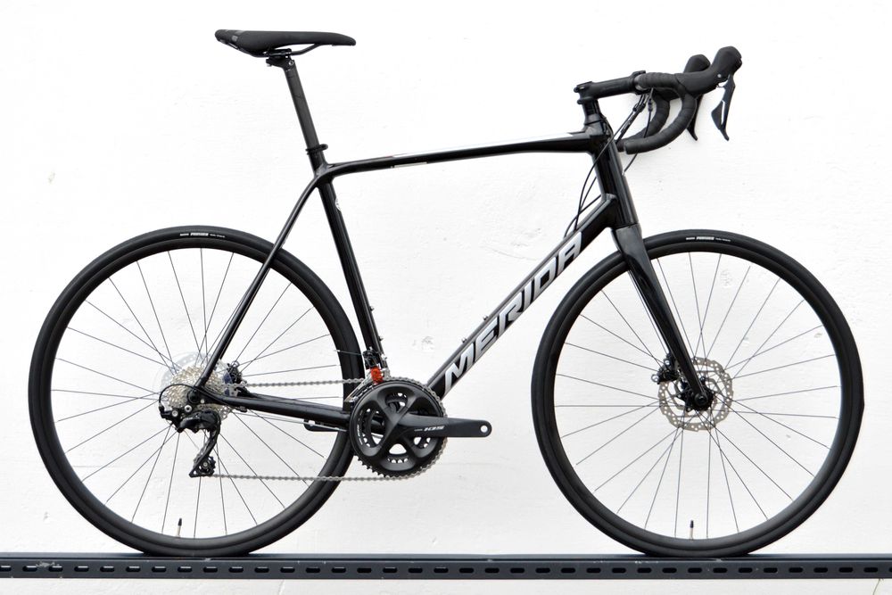 FV23% Przebieg 10km MERIDA SCULTURA 400 DISC 105 szosa XL faktura