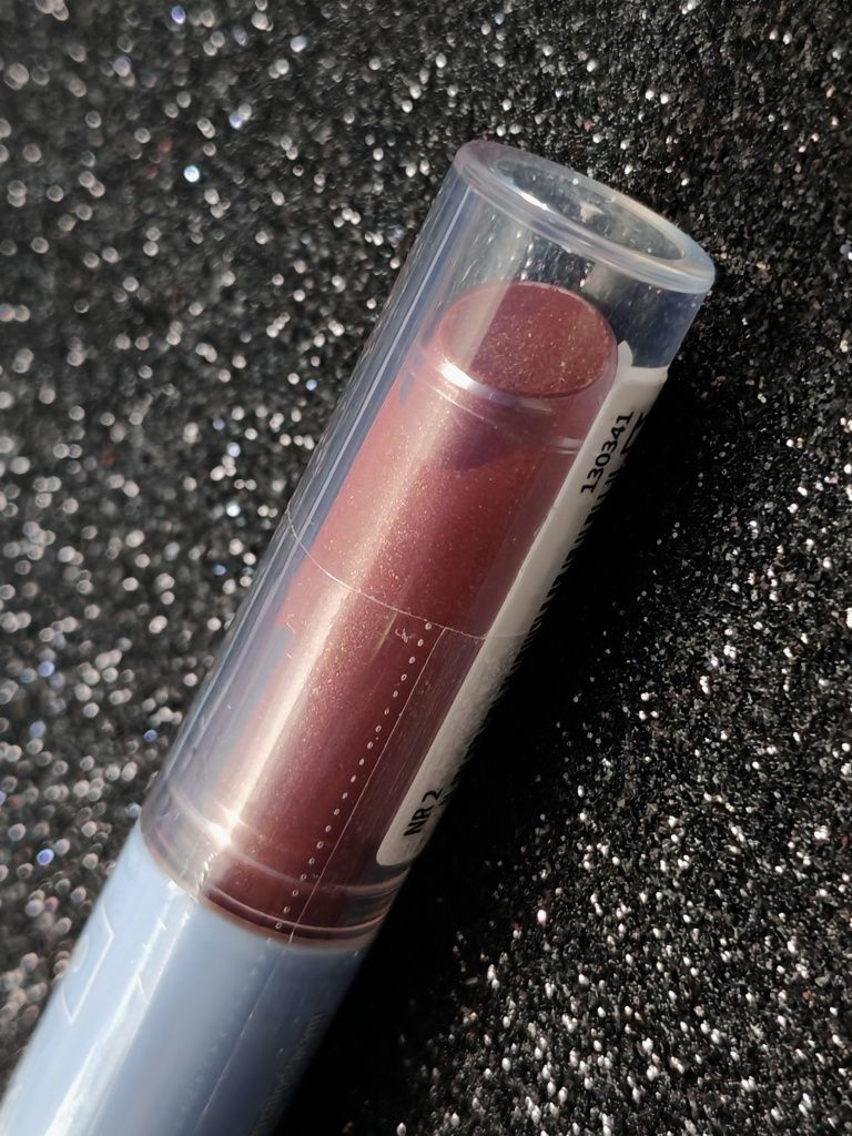 Zestaw kosmetyków Wibo wodny metaliczny eyeliner brokatowa pomadka