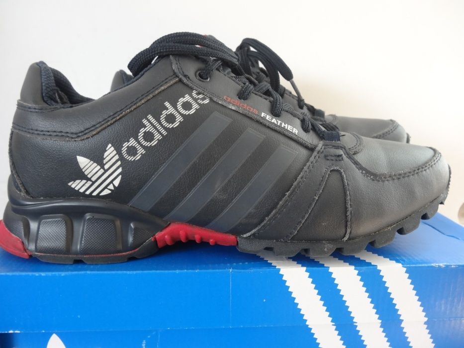 Buty Adidas Feather roz 43 OCIEPLANE Skóra