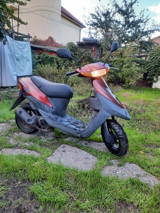 Продам мопед Сузуки летс2 17000