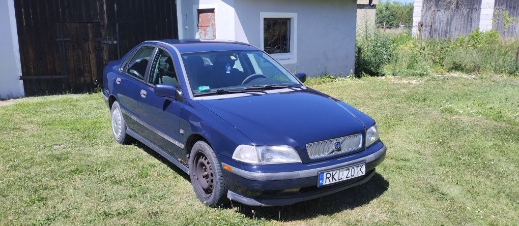 Volvo S40 tylko w całości