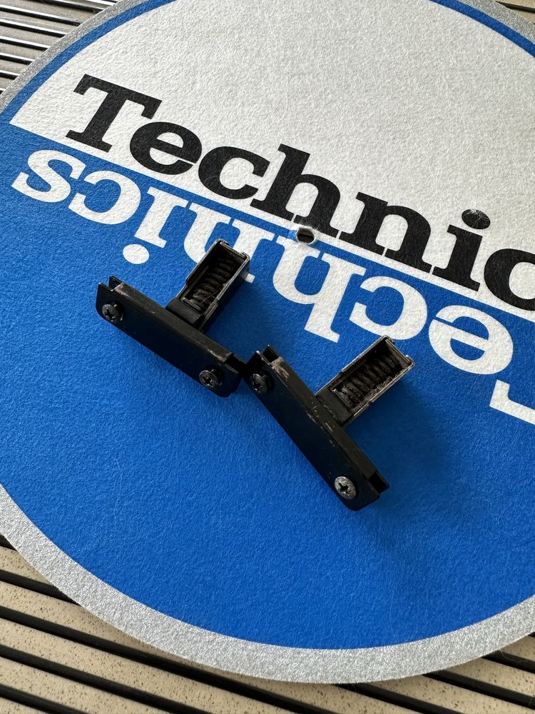 Techenics Bracadeira para a tampa do gira siscos  SL 1200/12010 MK2