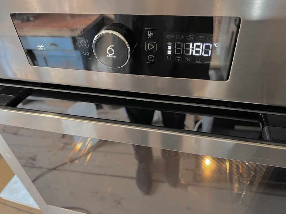 Духовка нерж Whirlpool 6 sense (Італія)