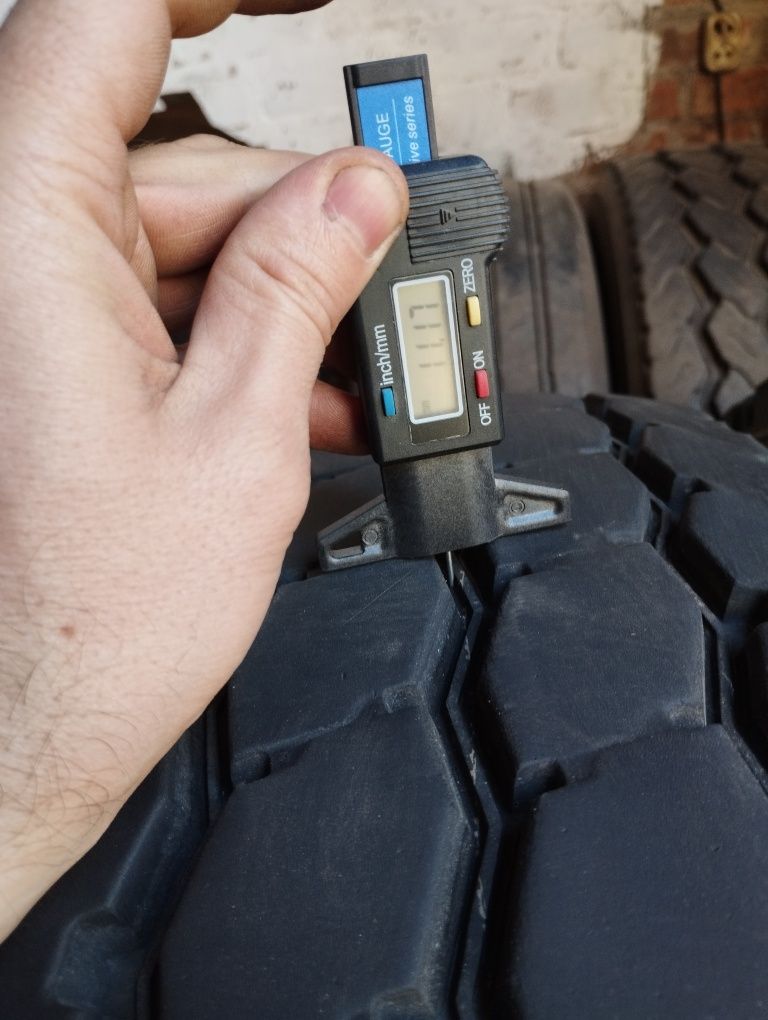 10r22.5 Hankook  2 шт