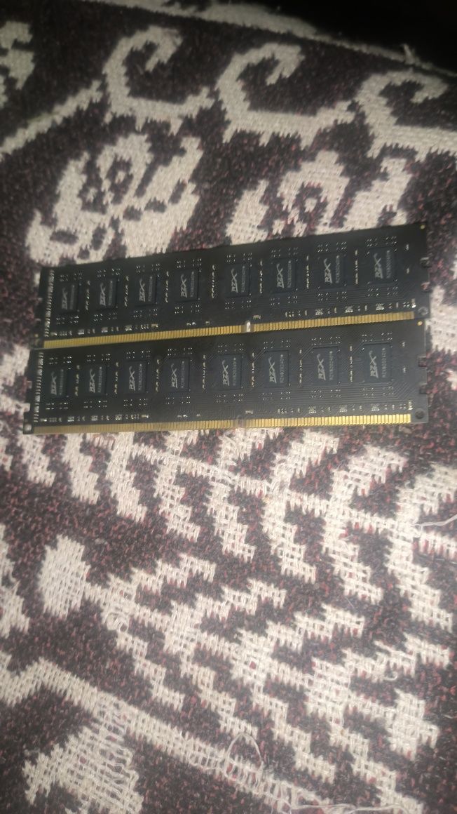 Продам комплект память ddr3