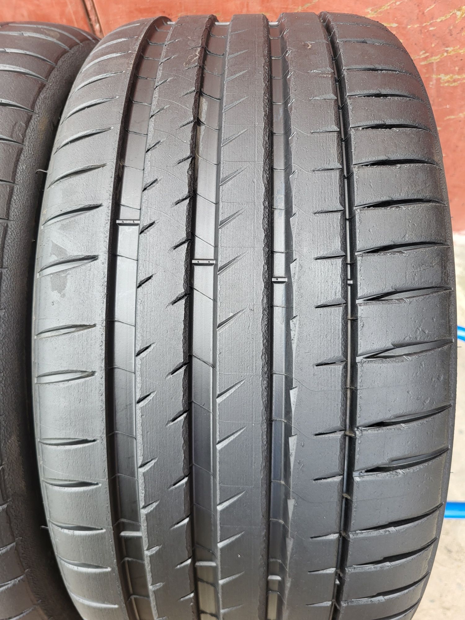255/35/20 R20 Michelin Pilot Sport 4S 4шт ціна за 1шт шини
