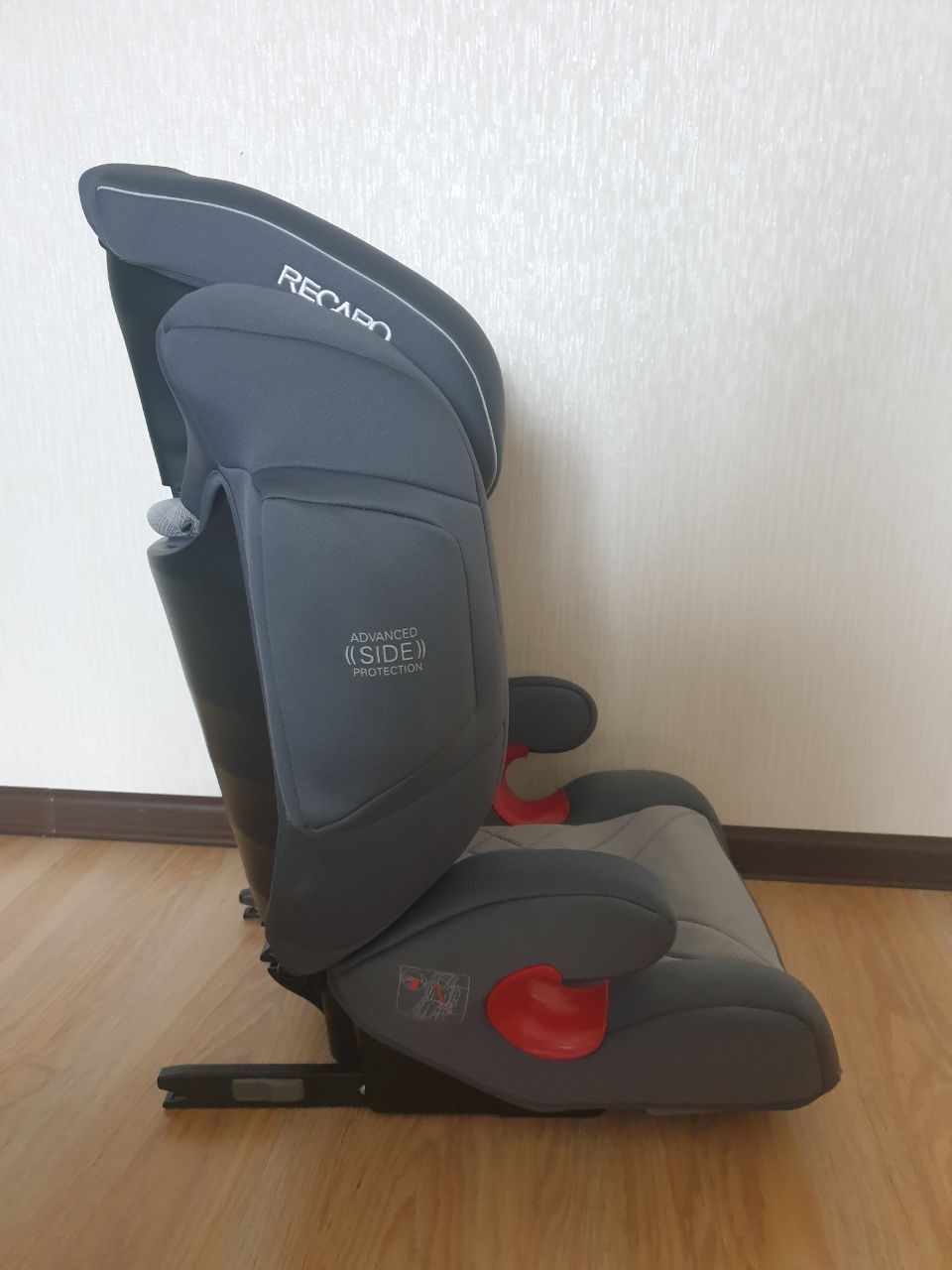 Автокрісло Recaro Monza Nova IS