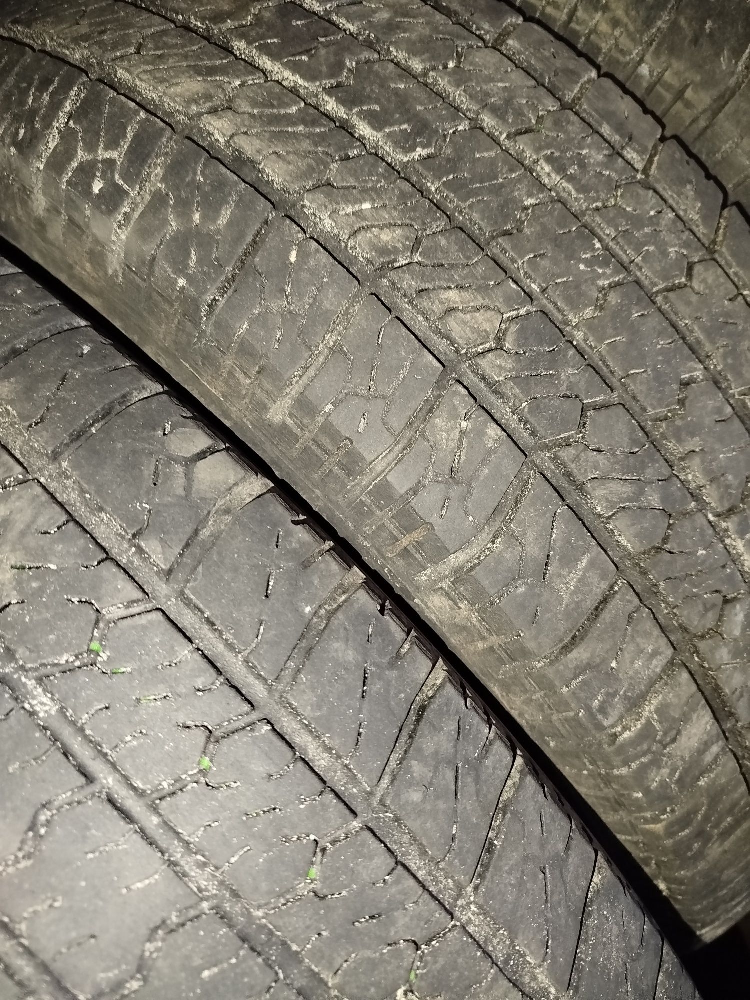 Гума 205/70 R15 95T