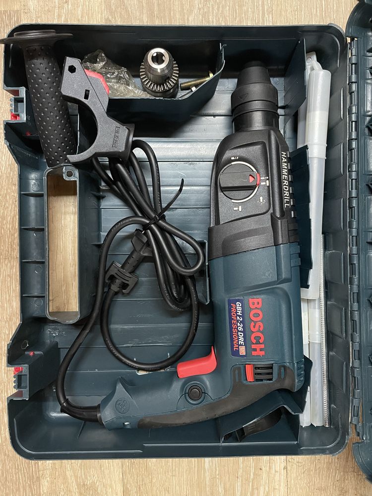 Перфоратор Bosch Professional GBH 2-26 DRE