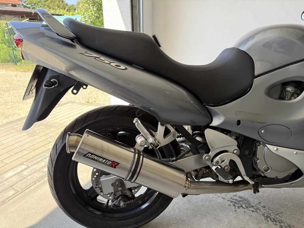 Suzuki GSX-F 750 – Ostatni Rocznik! 50 tys. km, Stan BDB
