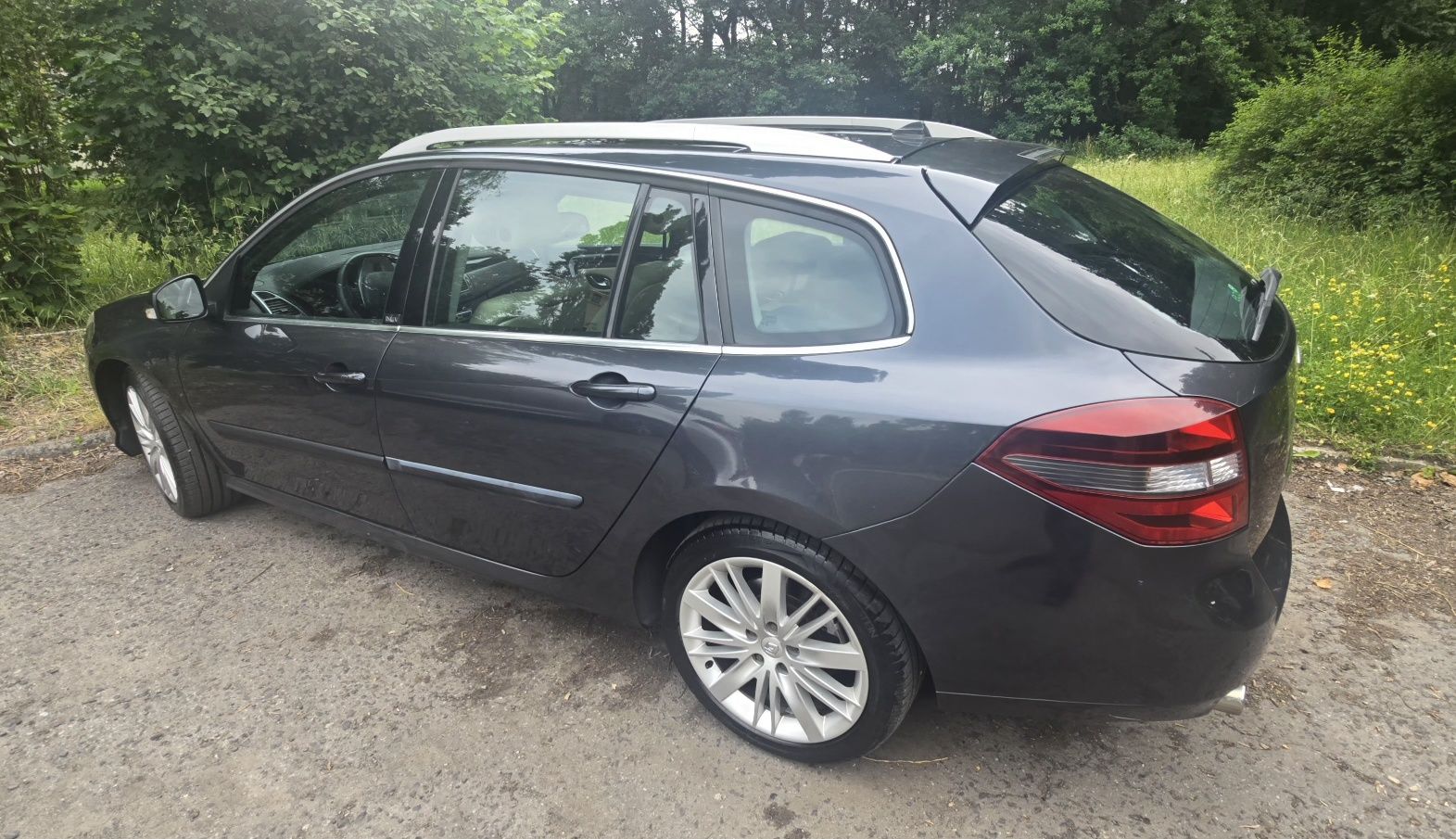 Renault Laguna III Kombi Initiale