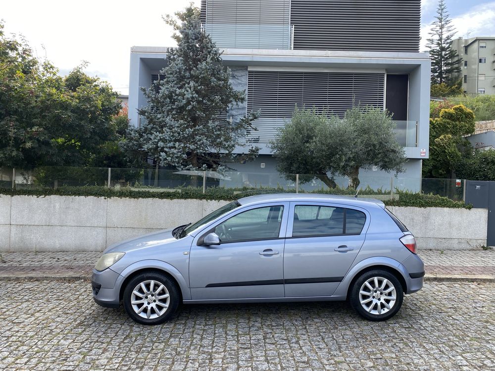 Opel Astra UM DONO Poucos KM