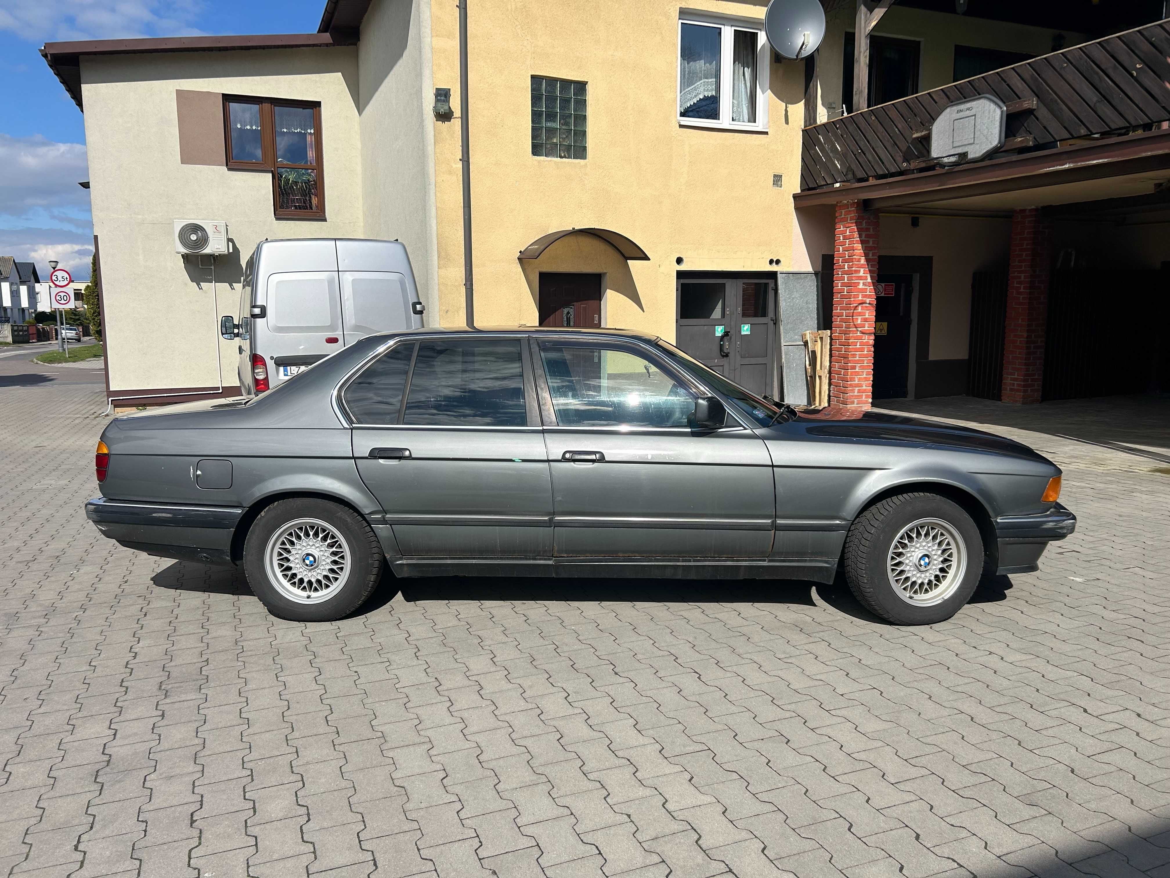 BMW 730 E32  B/GAZ Manual opłaty aktualne