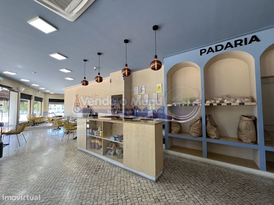 Padaria e Pastelaria em Salvaterra de magos (S543)