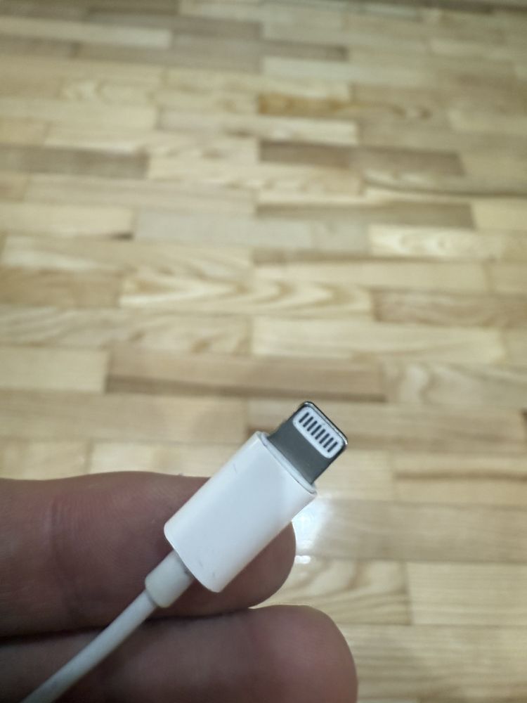 Adapter lightining - jack 3.5mm Apple