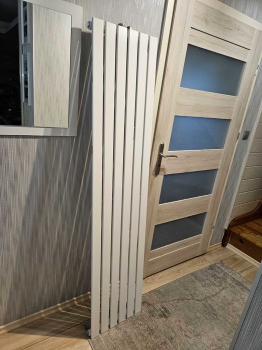 Grzejnik co panelowy , ozdobny , wys.180cm szer.41cm