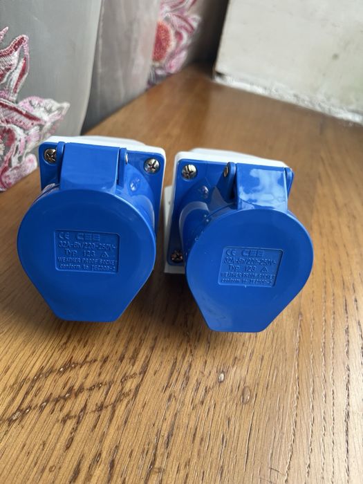 Розетка силова 32А