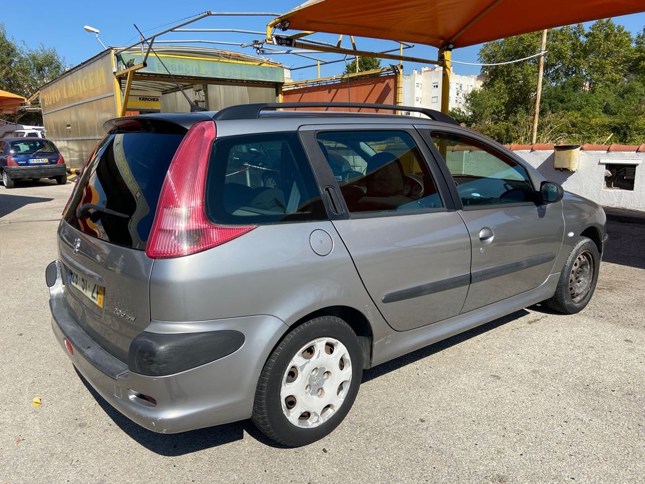 Peugeot 206 em bom estado