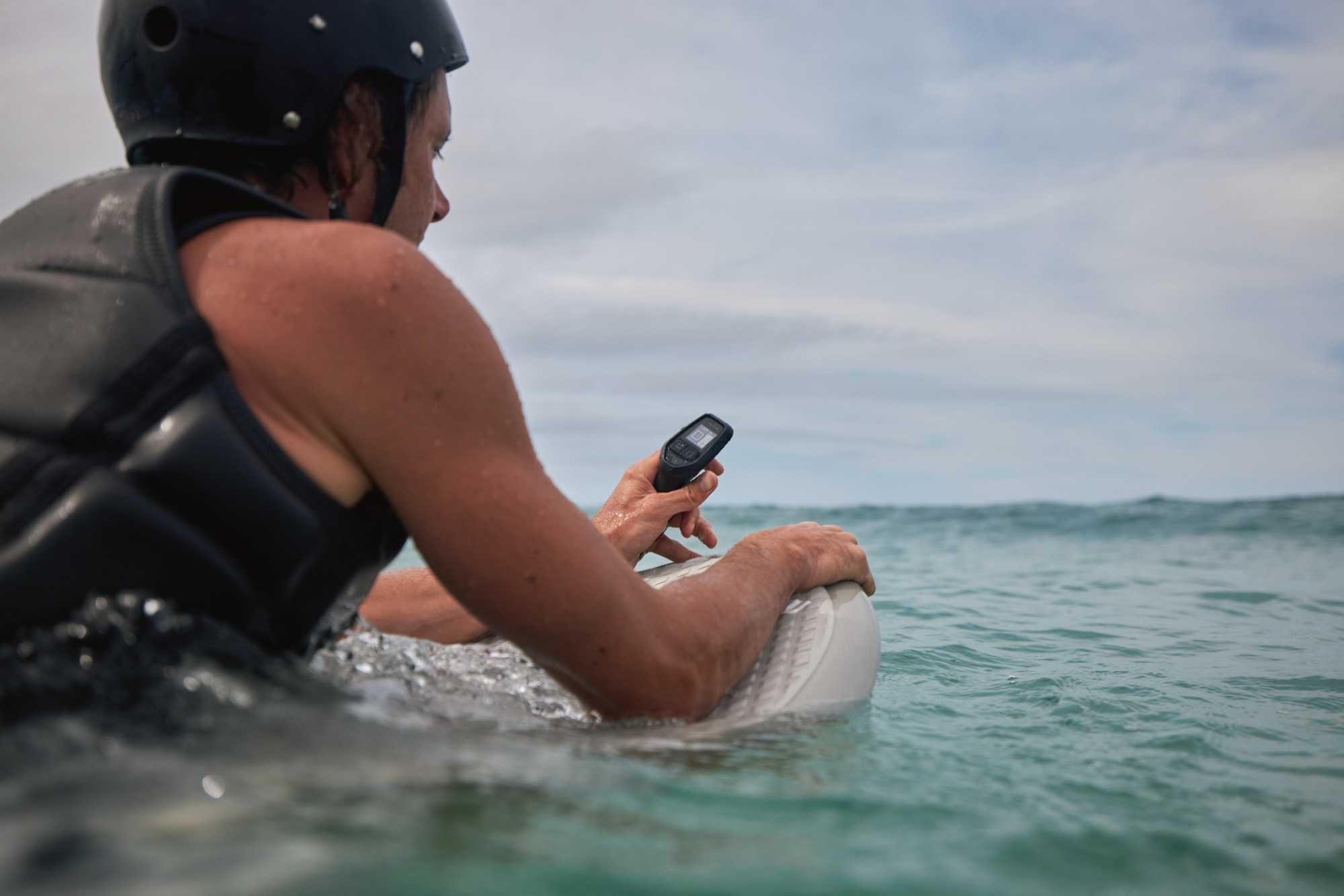 Fliteboard Carbon ASH - efoil elektryczna deska surfingowa hydrofoil