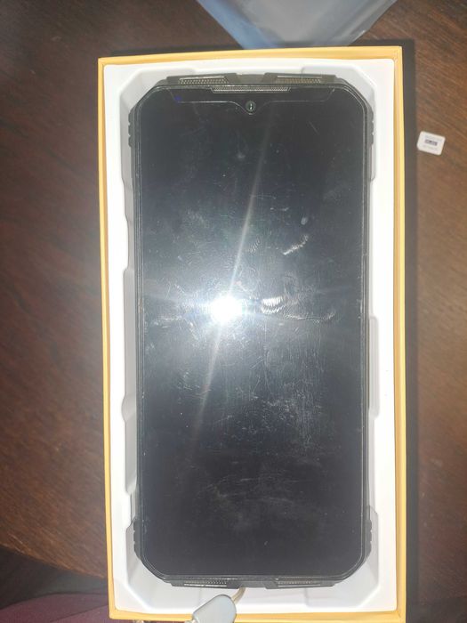 Pancerny smartfon Doogee 256GB