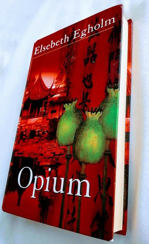 Opium Livro Novo (de capa rija)