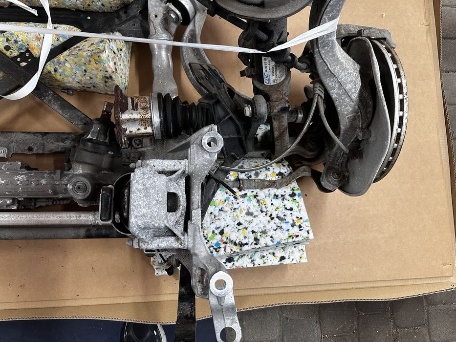 Audi A5 8T A4 B8 Zawieszenie przód  Sanki Wózek Maglownica