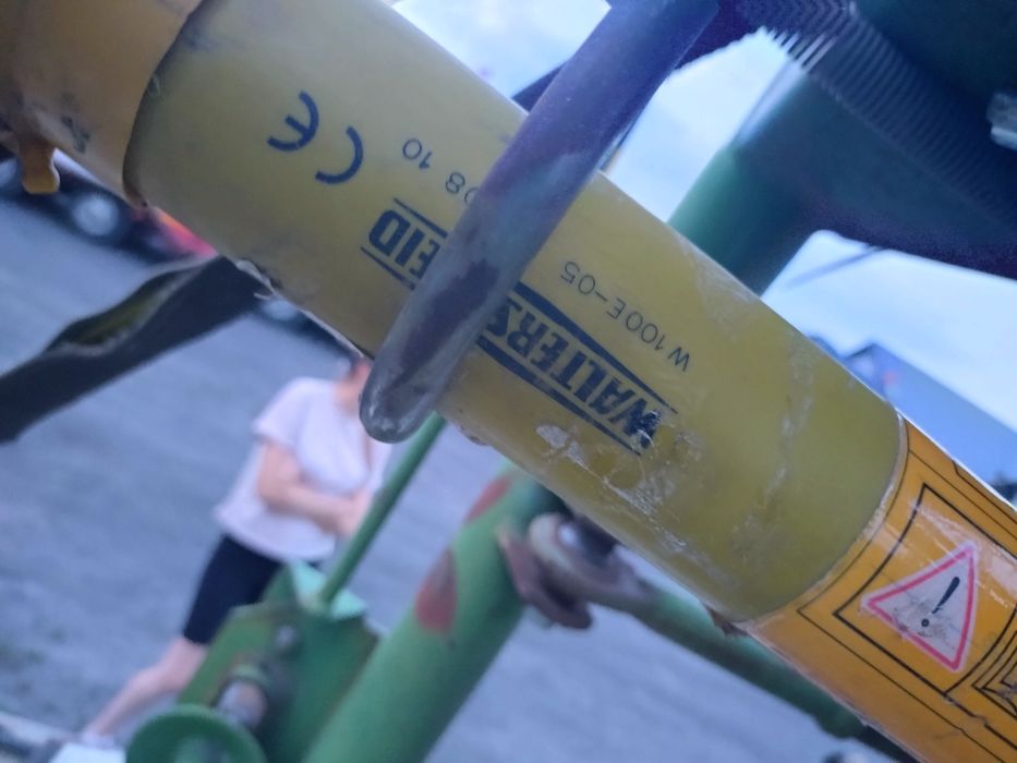 Przetrząsarka Krone KW 6.70