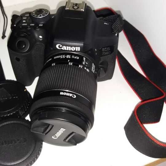 Máquina Fotografica Canon 750D
