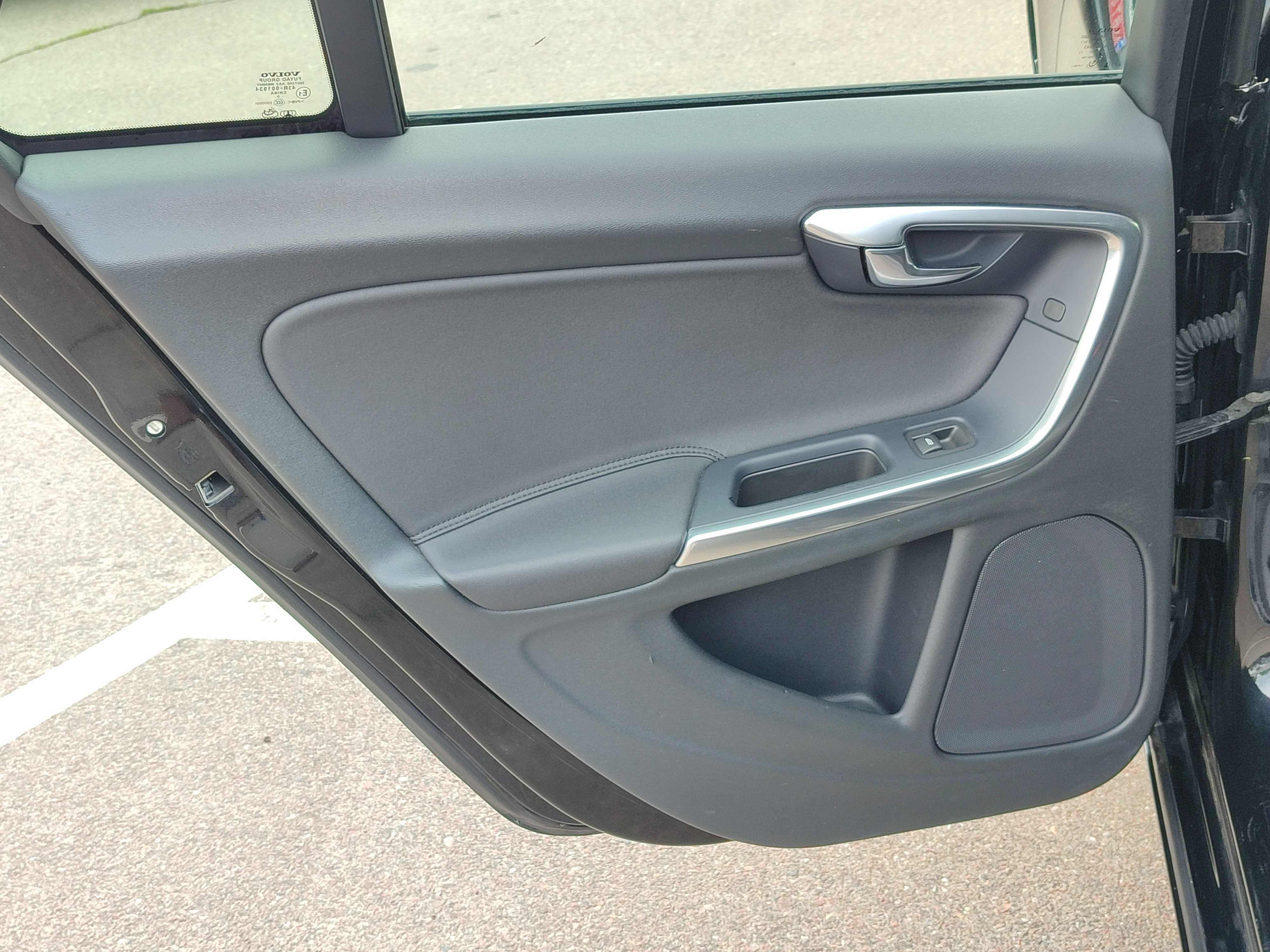 Volvo V60, 2011рік, 1,6л D2 дизель із Швейцарії ВІДЕО