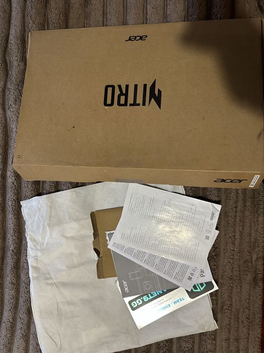 Acer Nitro v15 з коробкою і документами, в ідеальному стані