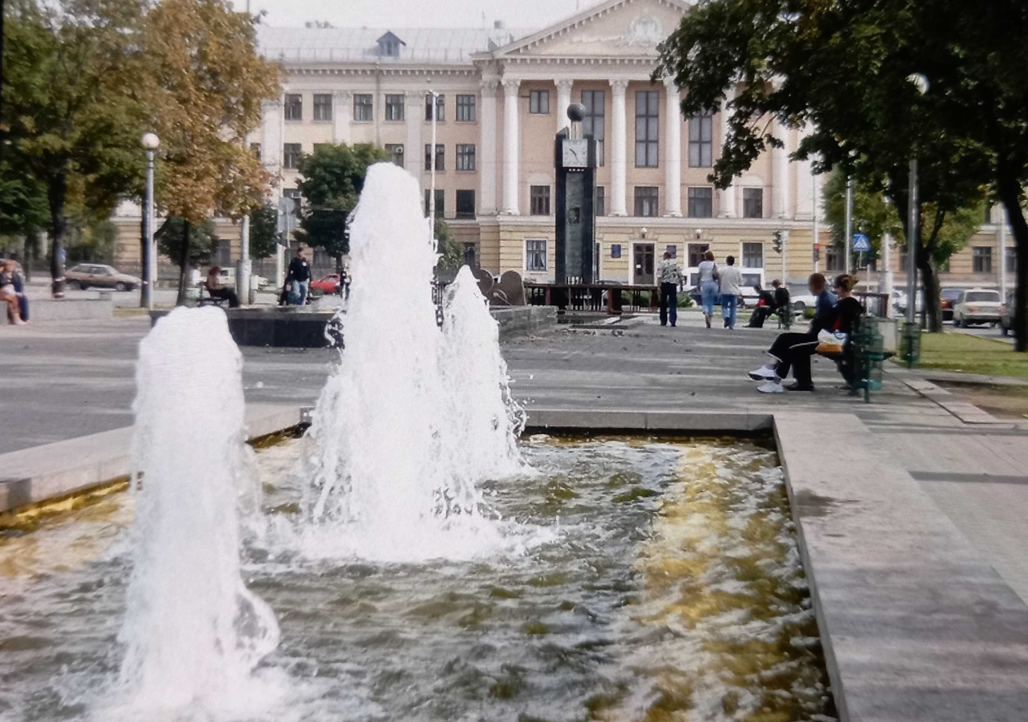 СВІТЛА|БІЛА Посуточно почасово квартира Бульвар Шевченко,ПРОСПЕКТ
