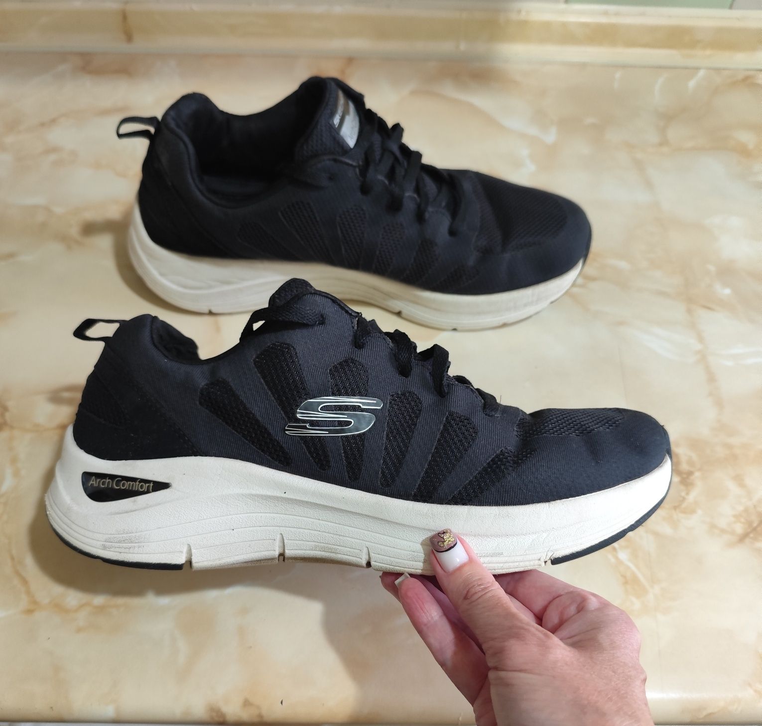 Кроссовки Skechers Arch Comfort. Оригинал