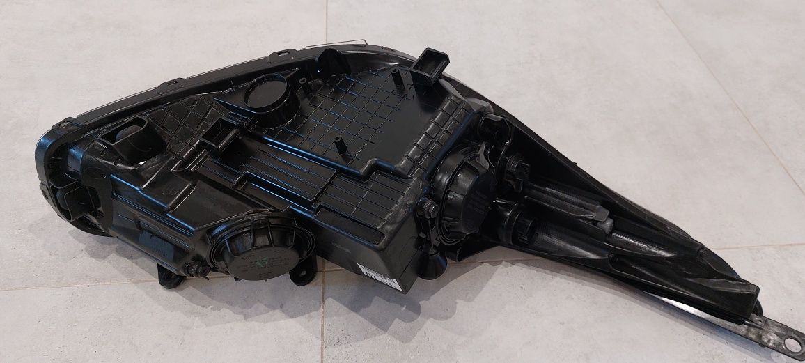 Reflektor Kia Ceed 92101 A2 A01L B01R Prawa Lewa