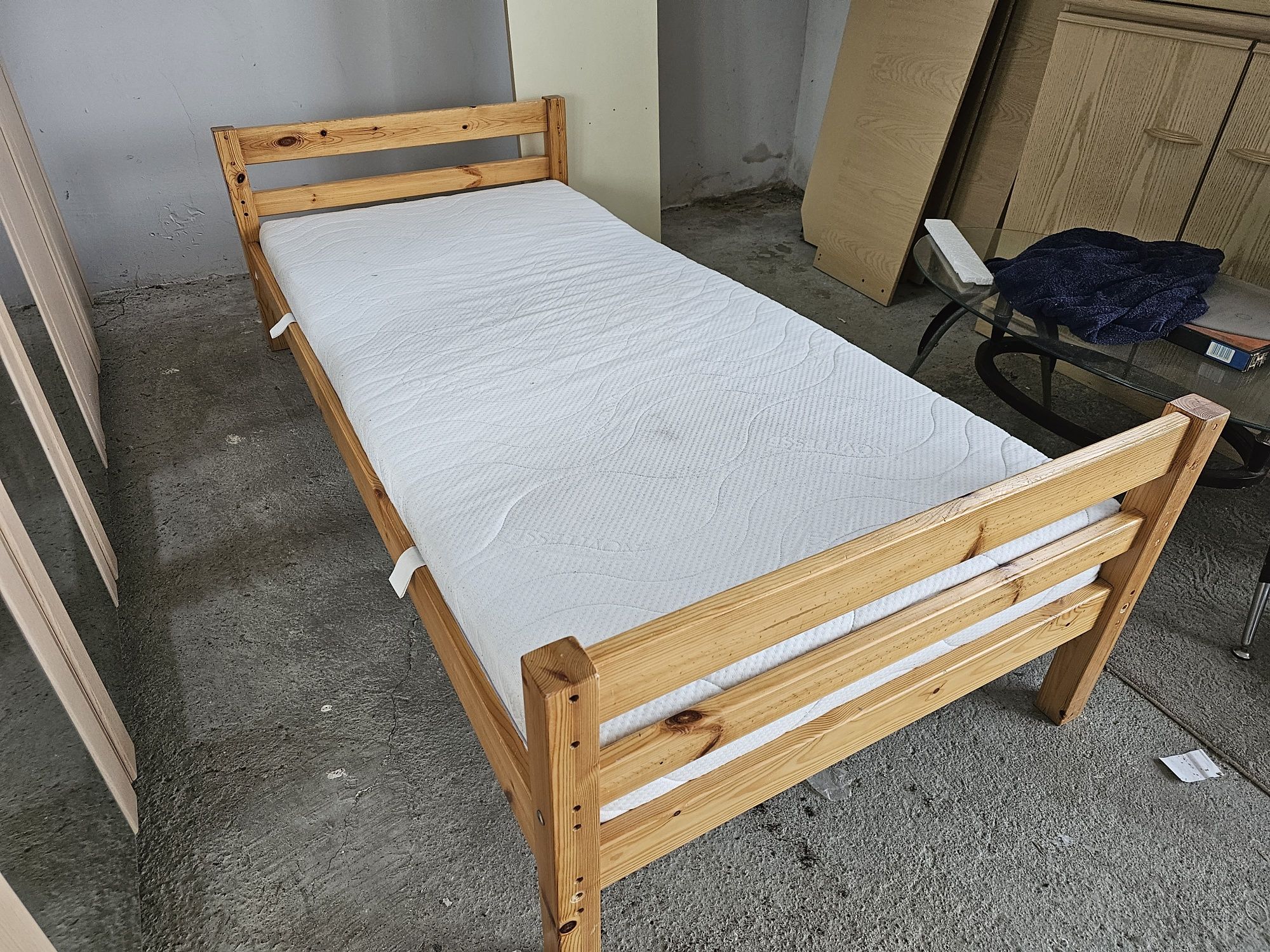 Łóżko sosna lite drewno jedynka 90x200