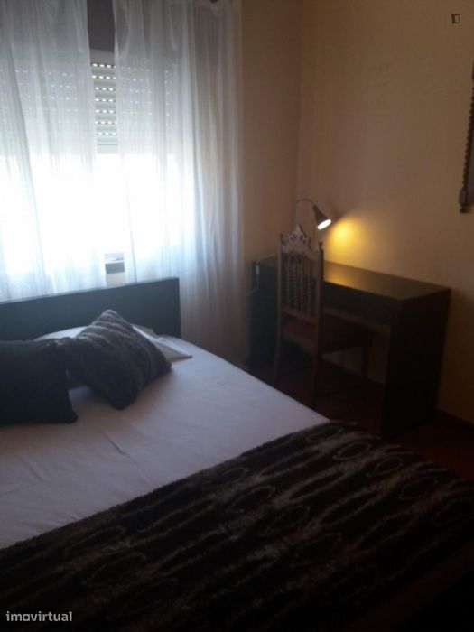 Quarto - localizado em Aveiro