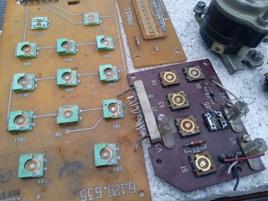 Радіодеталі запчастини різні