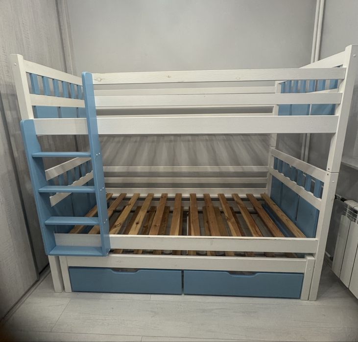 Łóżko piętrowe 3 osobowe + 2 szuflady