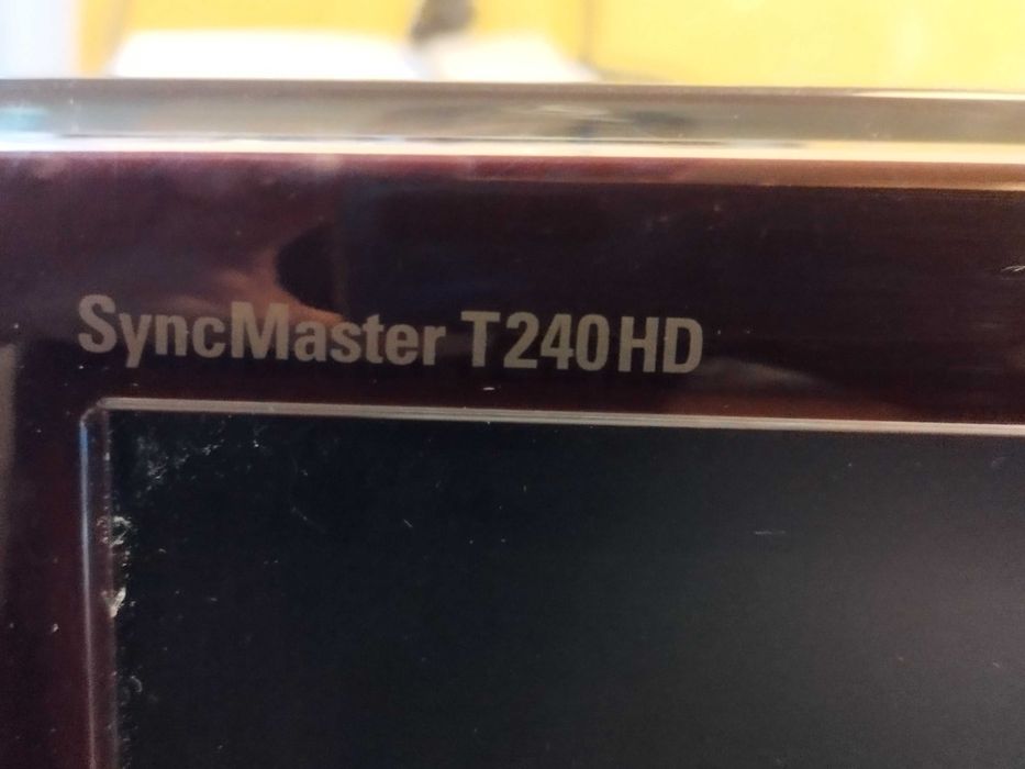 Telewizor Monitor Samsung SyncMaster T240HD