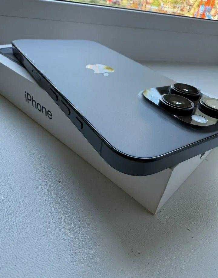 iPhone 16 Pro Max 256 ГБ