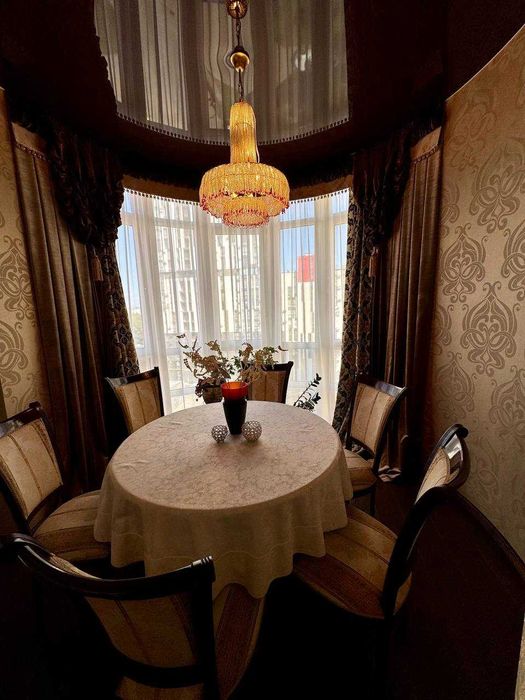 Продається елітна 3-кімнатна квартира в новобудові на Чорновола, 67