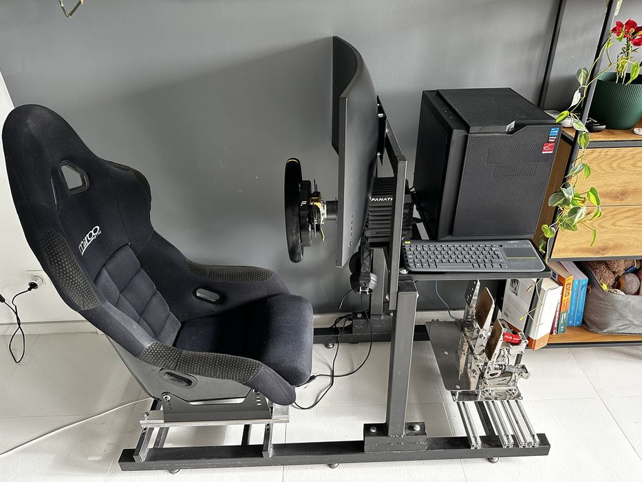 Simracing Zestaw Fanatec Full Rig Komplet
