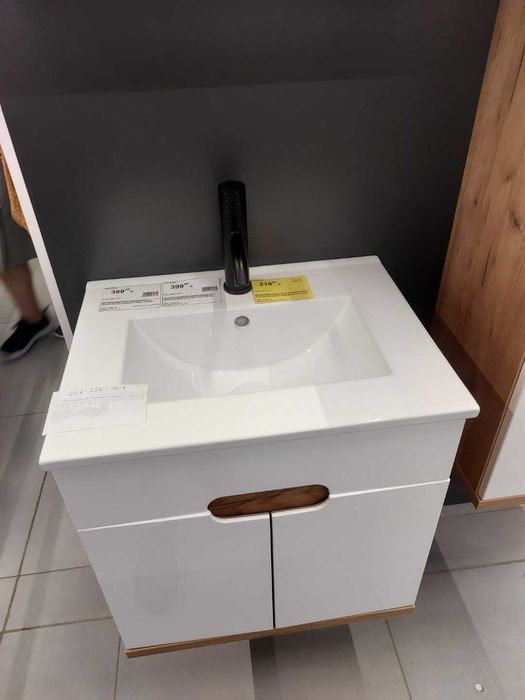 Umywalka PINIA 60cm wpuszczana