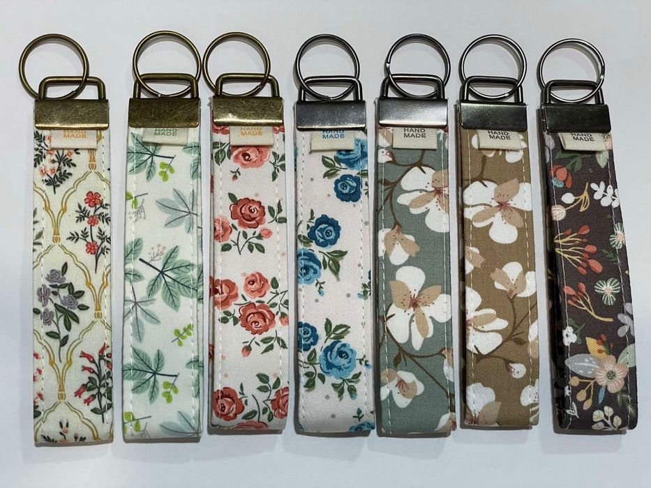 Текстильні брелоки для ключів