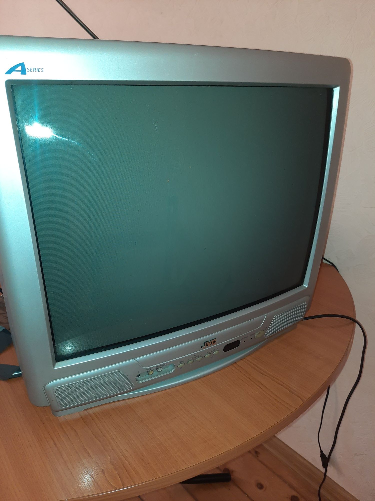 Телевизор JVC рабочий