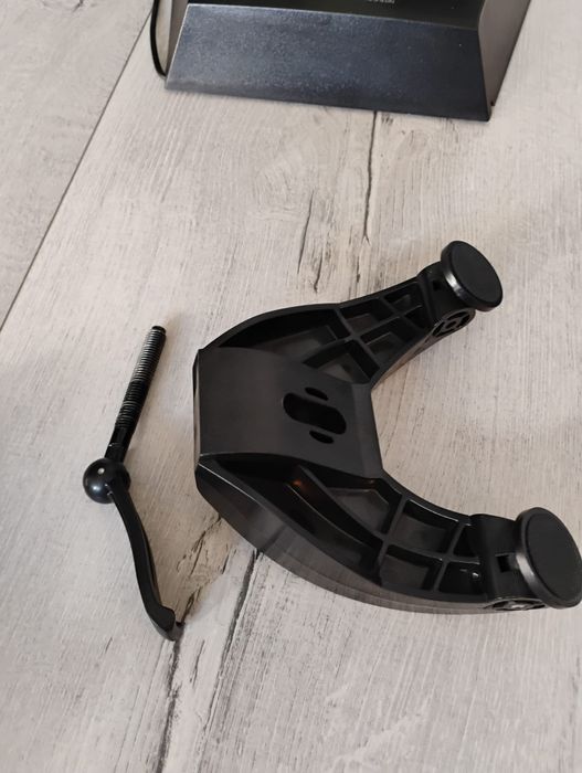 Sprzedam kierownicę Thrustmaster T150 kompatybilną z PlayStation 4.