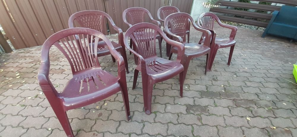 Krzesła ogrodowe plastikowe