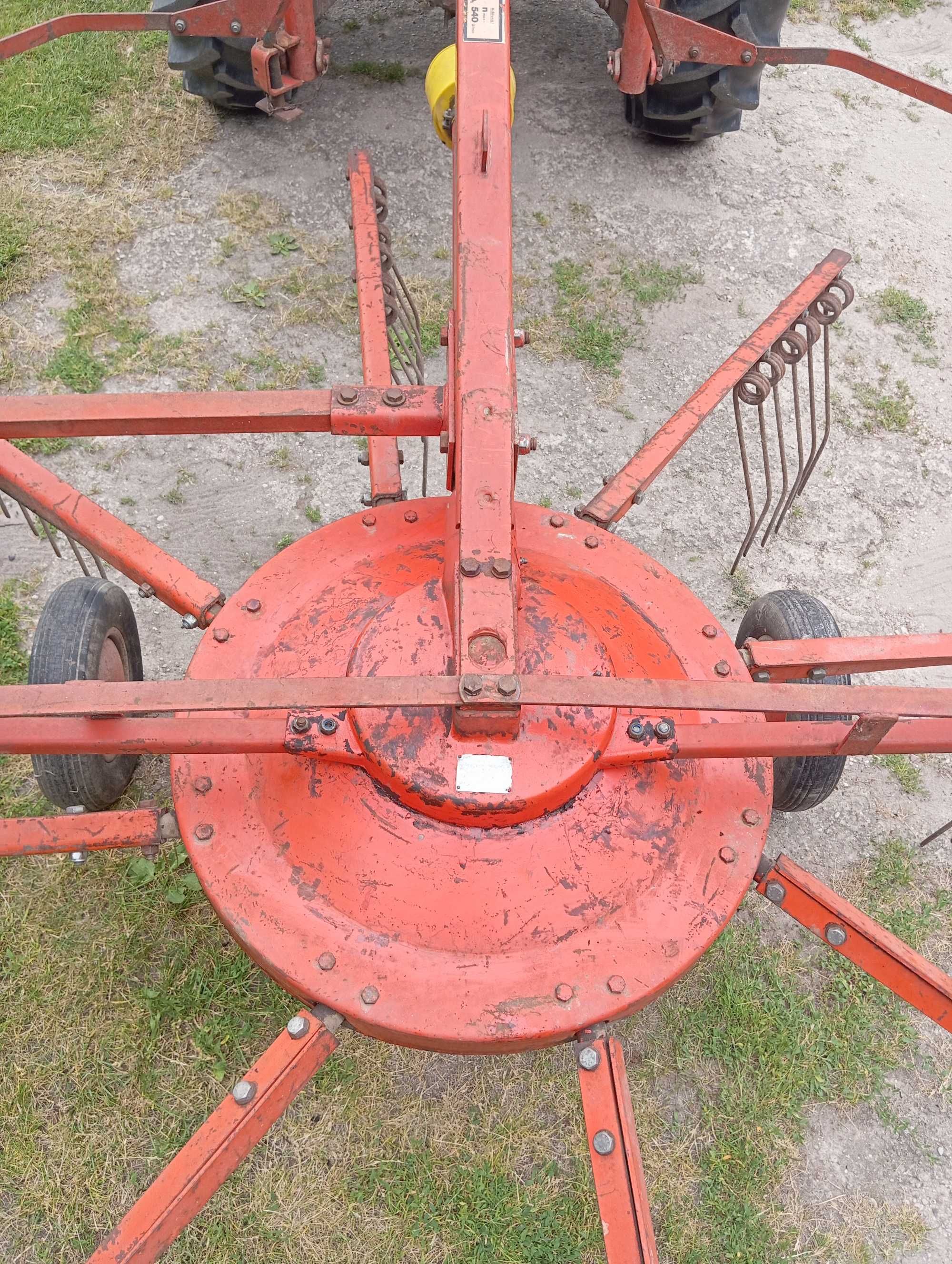 Zgrabiarka DEUTZ-FAHR KS85DN