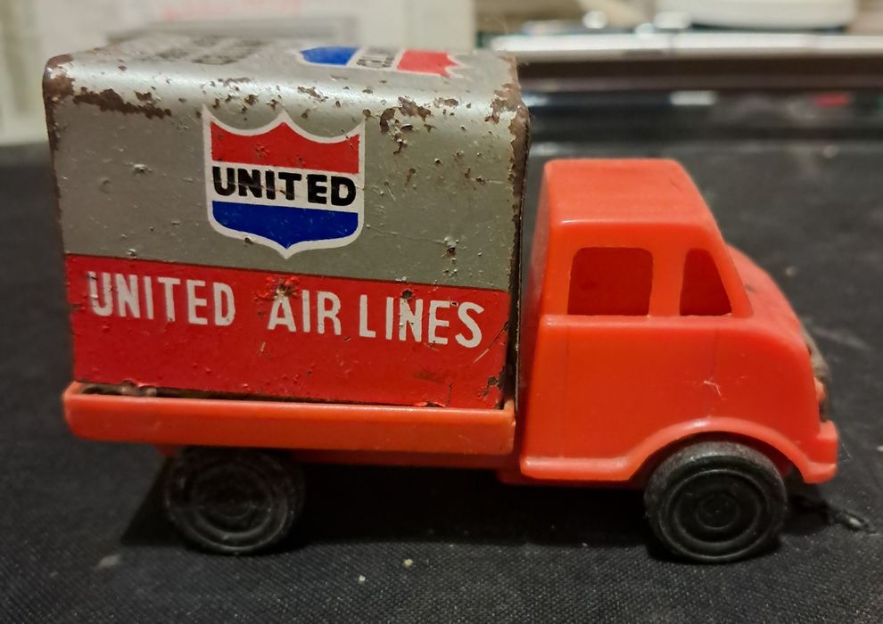 Brinquedo em chapa de Corda Japonês, Fabricado por Yone.